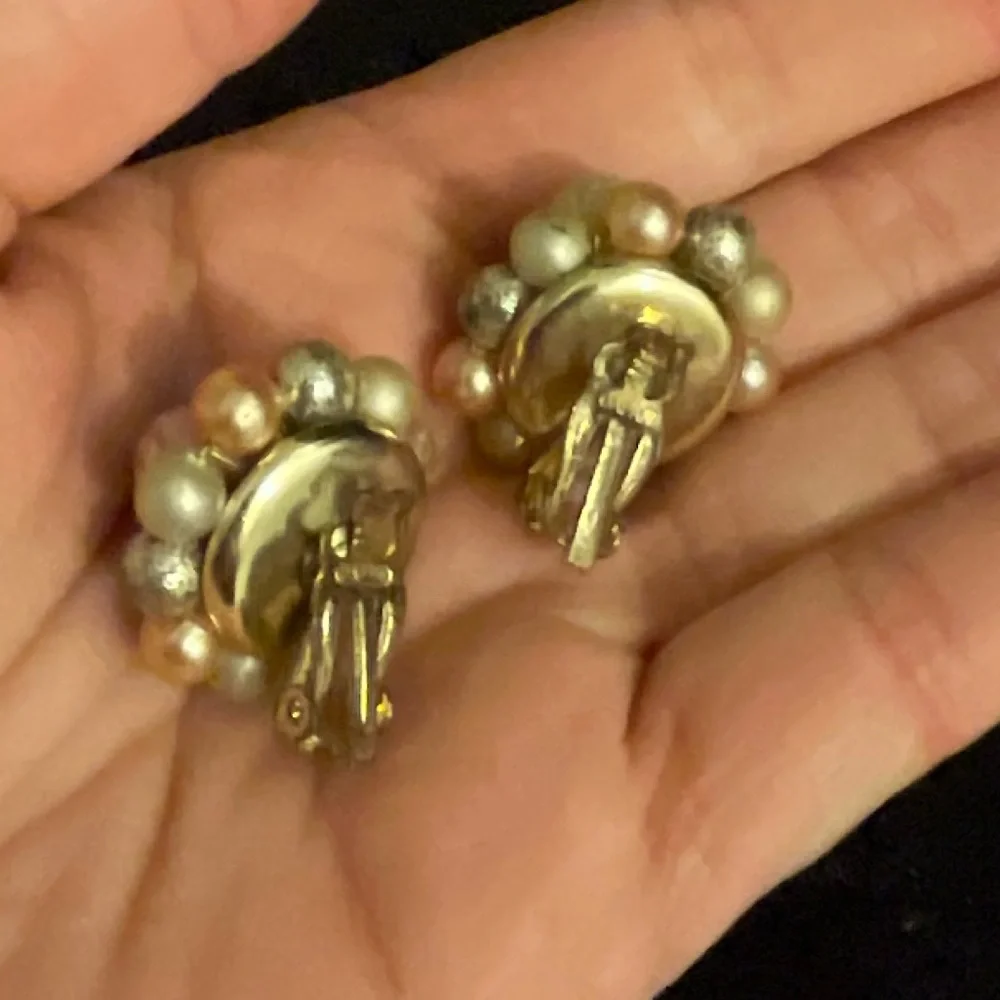 Vintage 1950's Faux Pearl Cluster Clip On Earrings